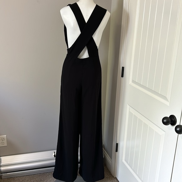 SOLACE LONDON Sterling Jumpsuit Black Criss Cross Back Zip Closure Chic Sz 4 - Picture 8 of 12